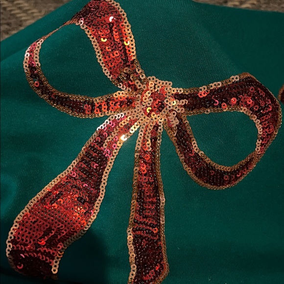 Sweater - Picture 2 of 7